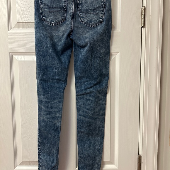 American Eagle Medium Wash Jeans Sz4 Luxe Distressed - Picture 4 of 6